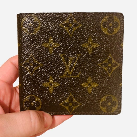 Authentic LOUIS VUITTON Monogram bifold unisex Marco wallet - Picture 2 of 11